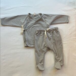 Quincy Mae Gray Striped Baby Kimono Set
